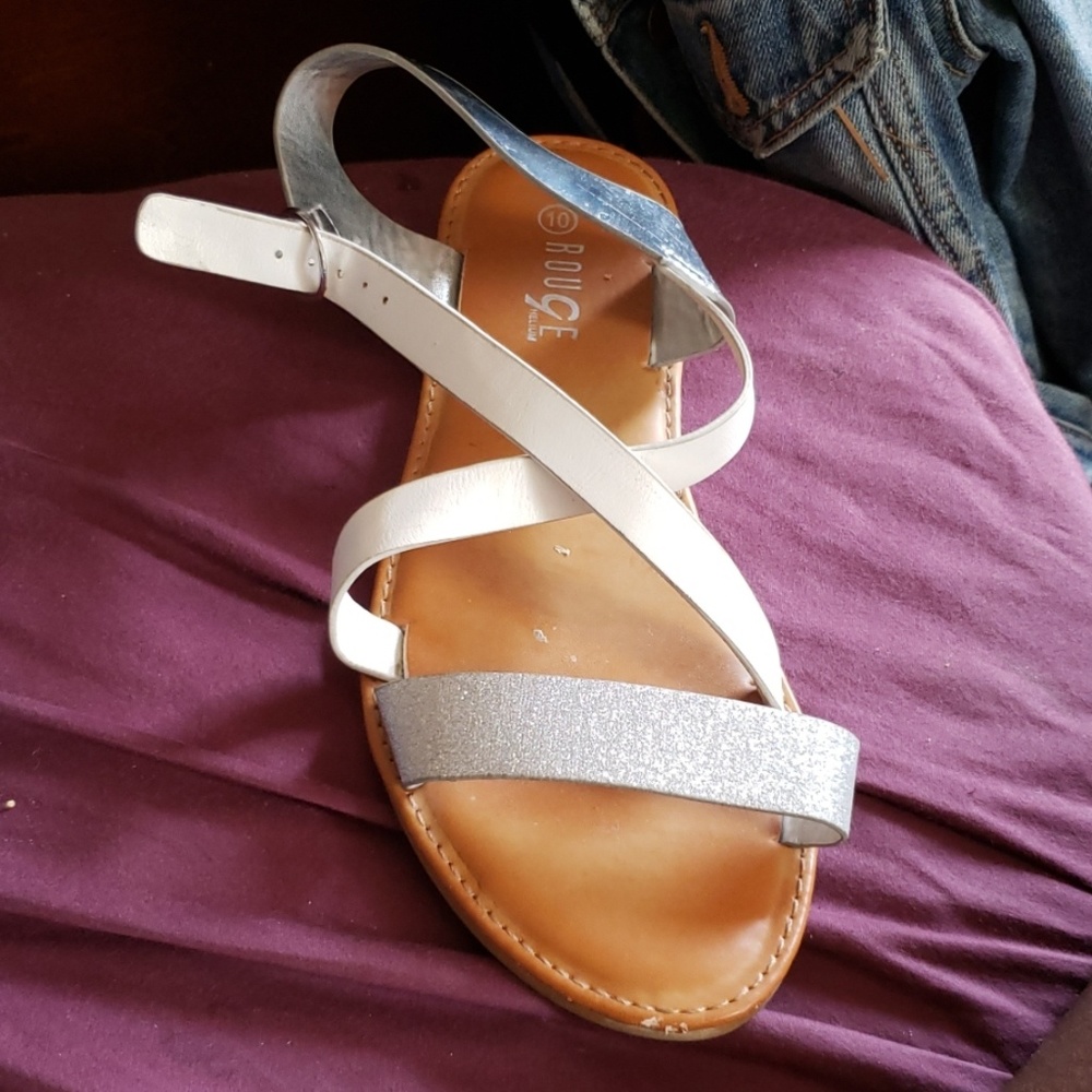 Sandal